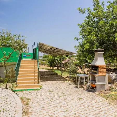 Algarve Country House V6 With Heated Pool Villa *