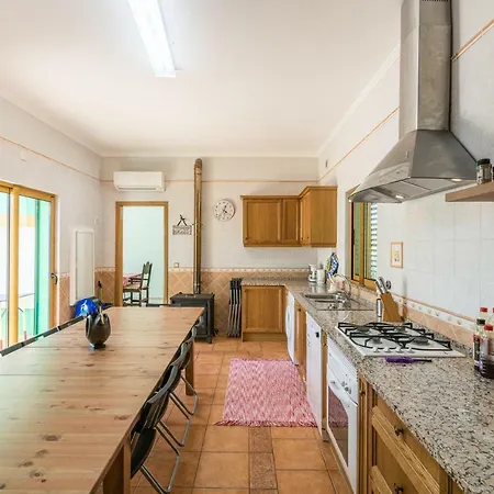 Algarve Country House V6 With Heated Pool